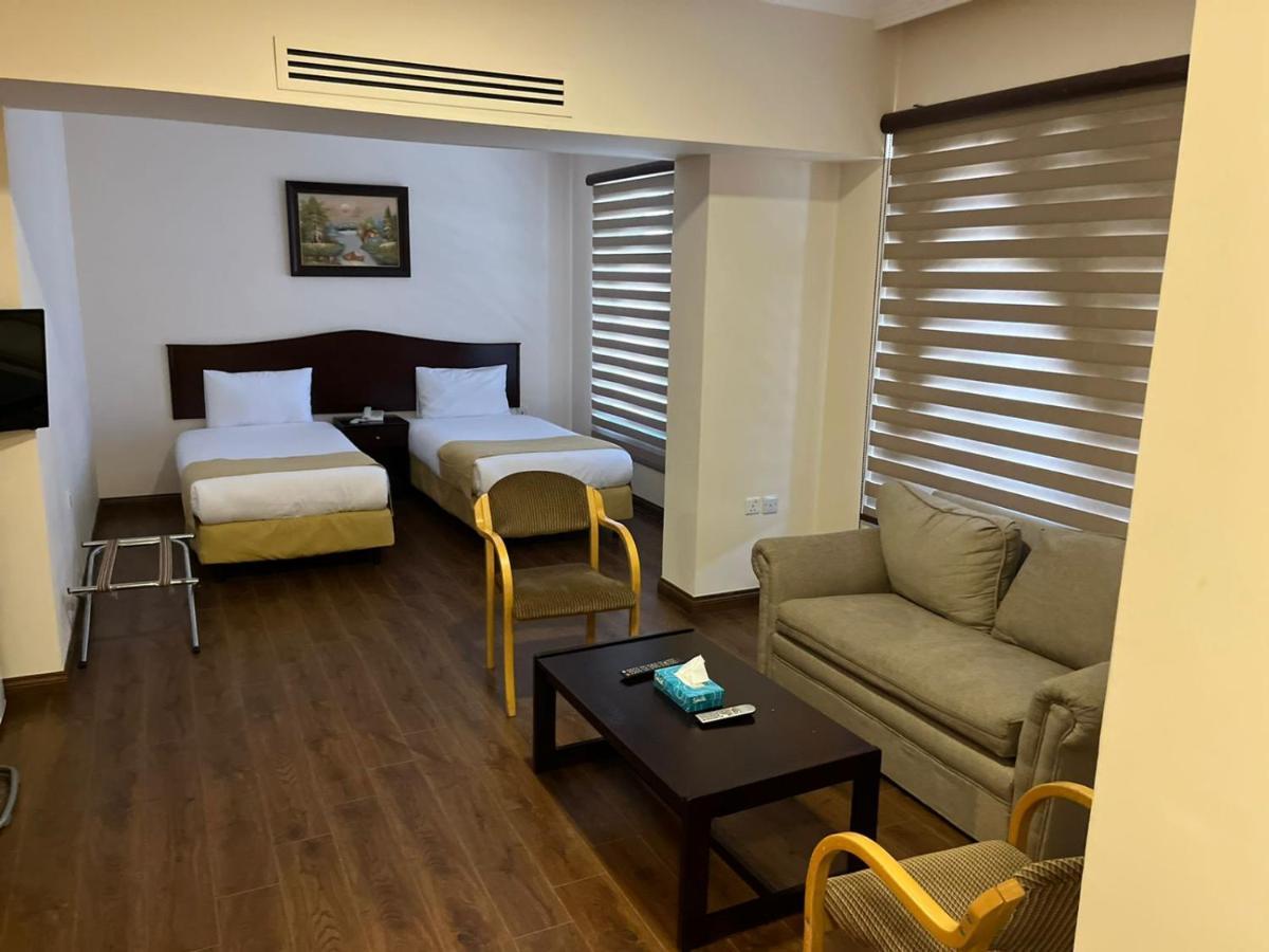 Rozana Hotel Suite Amman Exterior foto