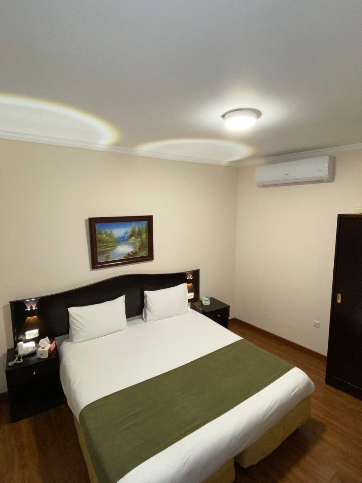 Rozana Hotel Suite Amman Exterior foto
