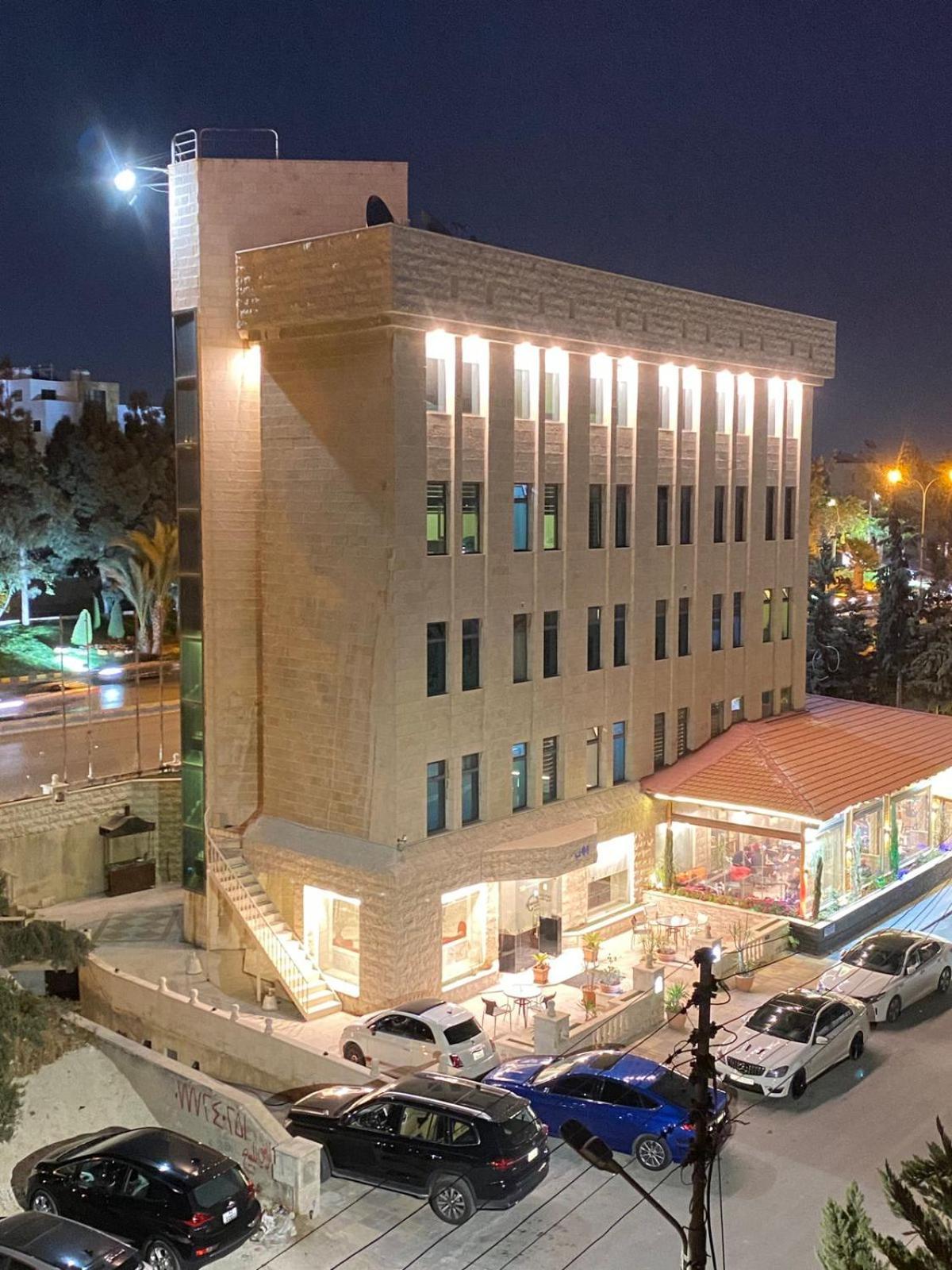 Rozana Hotel Suite Amman Exterior foto