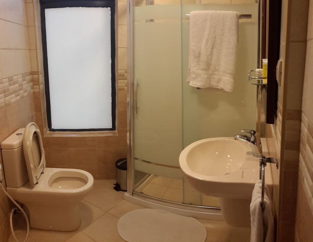 Rozana Hotel Suite Amman Exterior foto